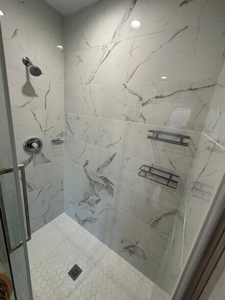 Building Photo - 756 Harps St