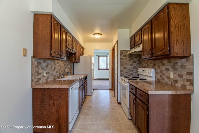 Building Photo - 414-416-416 Melrose Ave