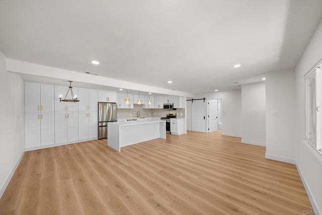 Building Photo - 2333 Ridge View Dr