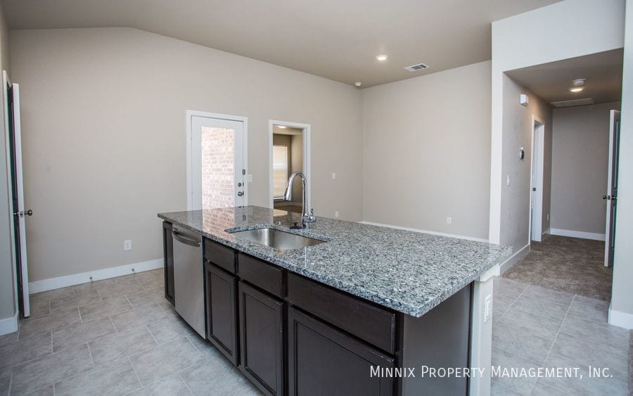 Building Photo - 10408 Winfield Ave