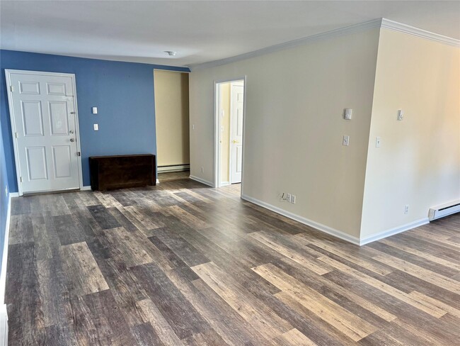 Building Photo - 530 NY-164