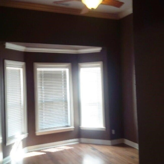 Building Photo - 1837 S Pumpkin Ridge Dr