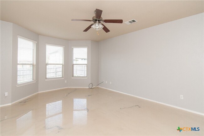 Building Photo - 7001 Cokui Dr