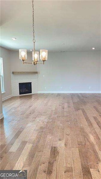 Building Photo - 72 Riverclub Rd