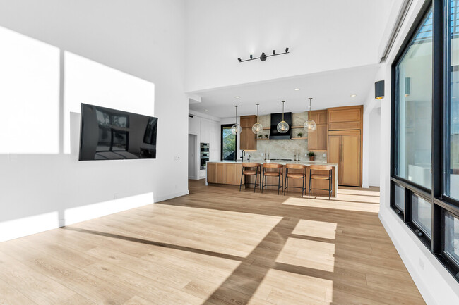 Building Photo - 14692 Ranch Trail Dr