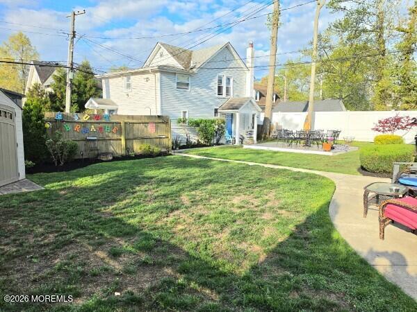 Building Photo - 1014 Fifth Ave