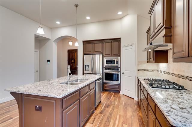 Building Photo - 9916 Echo Summit Dr