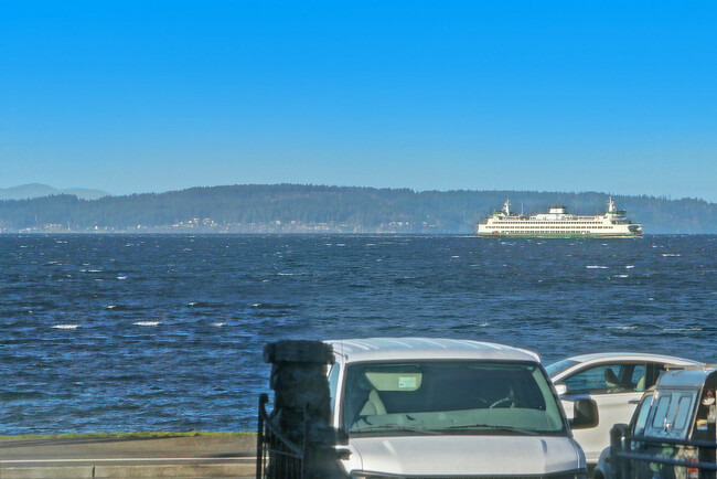 Building Photo - 1788 Alki Ave SW