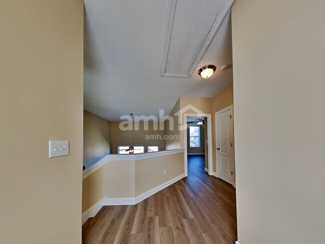 Building Photo - 1009 Turtle Dove Ln