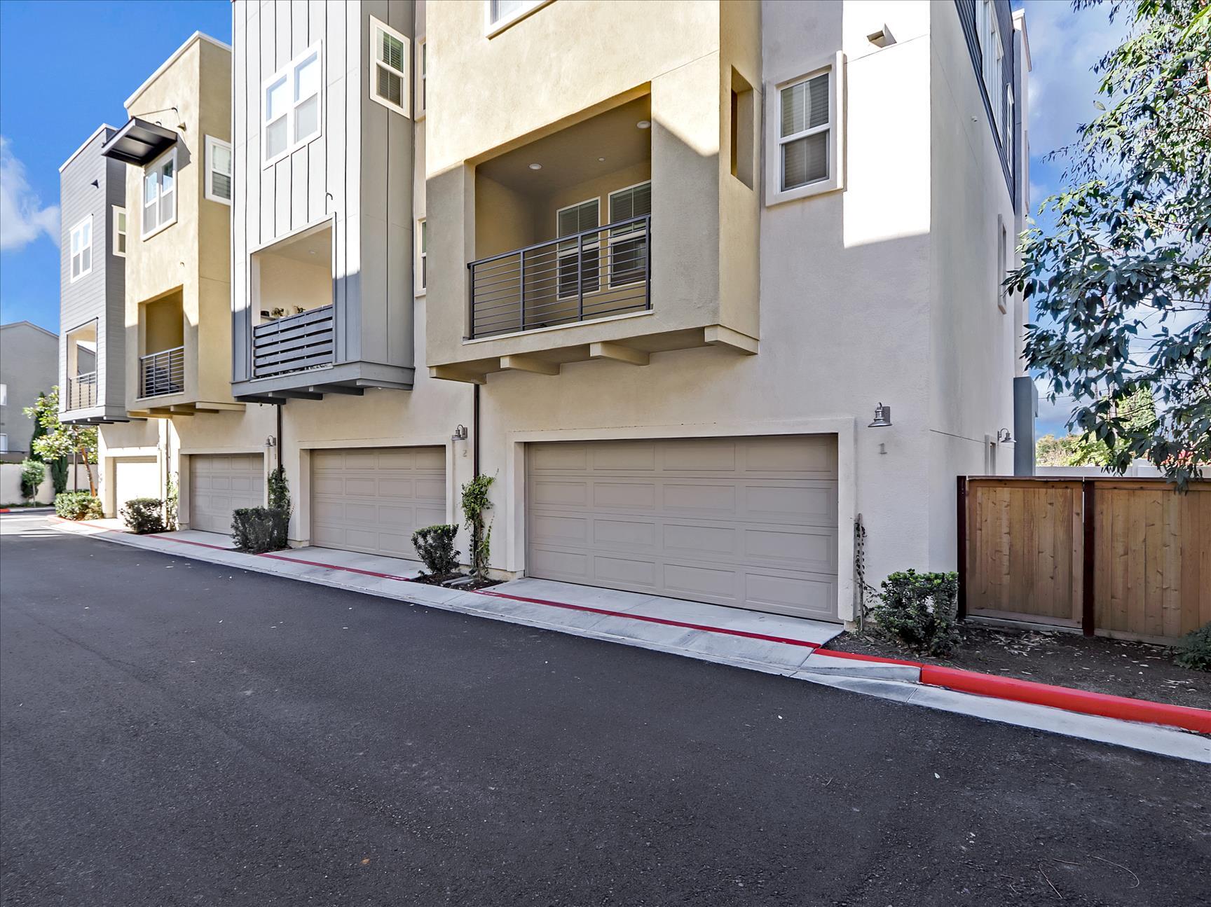 Building Photo - 1452 N Harbor Blvd