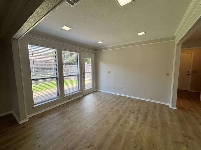 Building Photo - 3302 Wells Dr