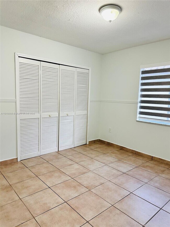 Building Photo - 1101 NW 134th Pl