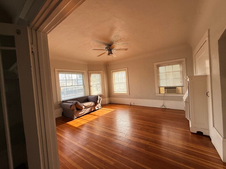 Building Photo - 1706 16th St