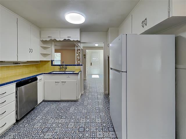 Building Photo - 2102 Elmwood Blvd