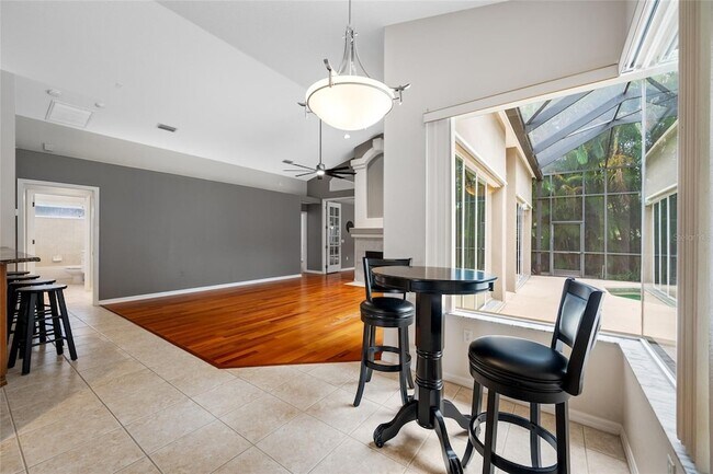 Building Photo - 10675 Park Pl Dr