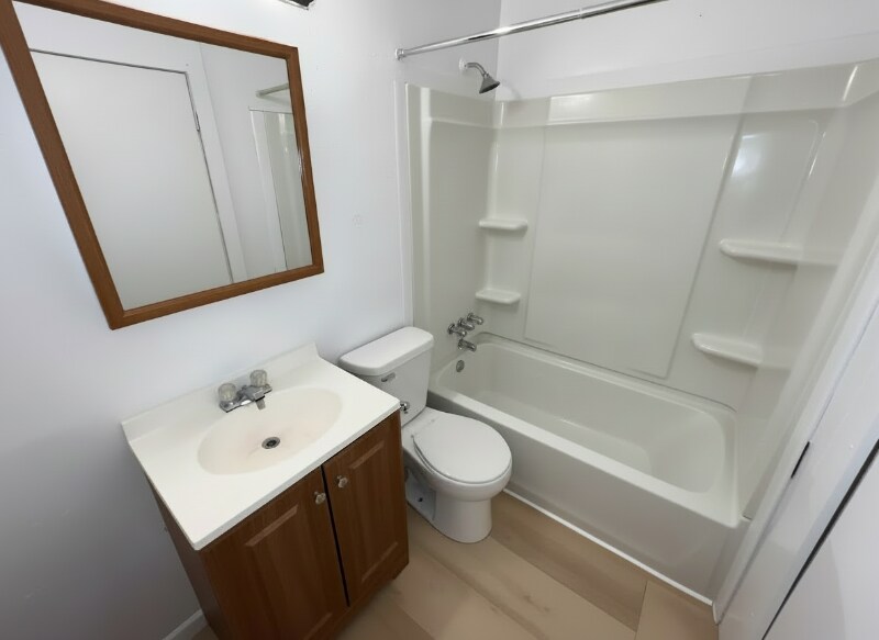 Building Photo - 1517 Greenwood Ave