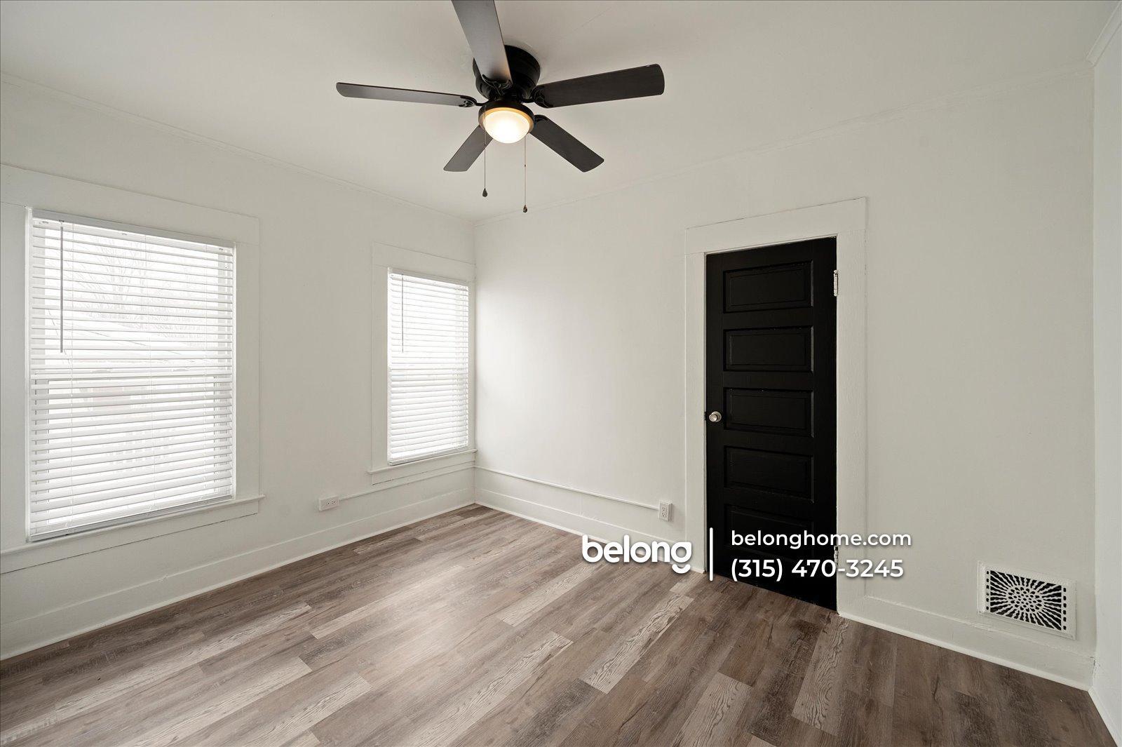 Building Photo - 122 Redfield Pl