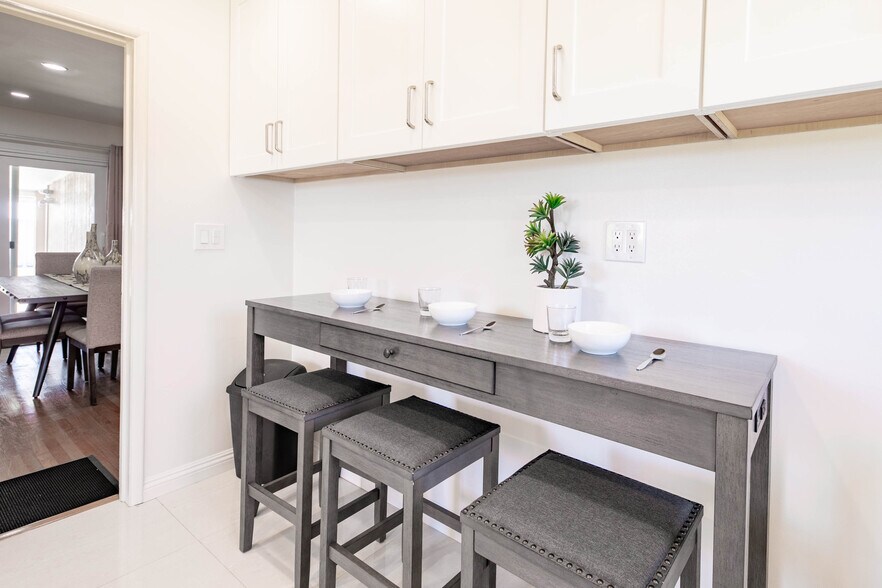 Building Photo - 9088 Emperor Ave