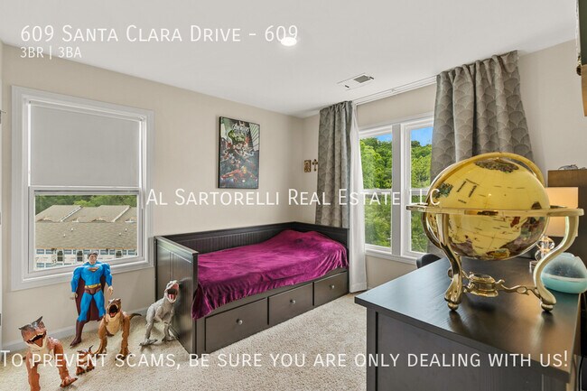 Building Photo - 609 Santa Clara Dr