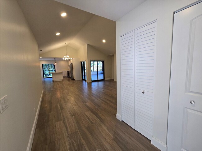 Building Photo - 2177 Montpeliar