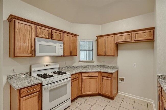 Building Photo - 102 Osage Ct