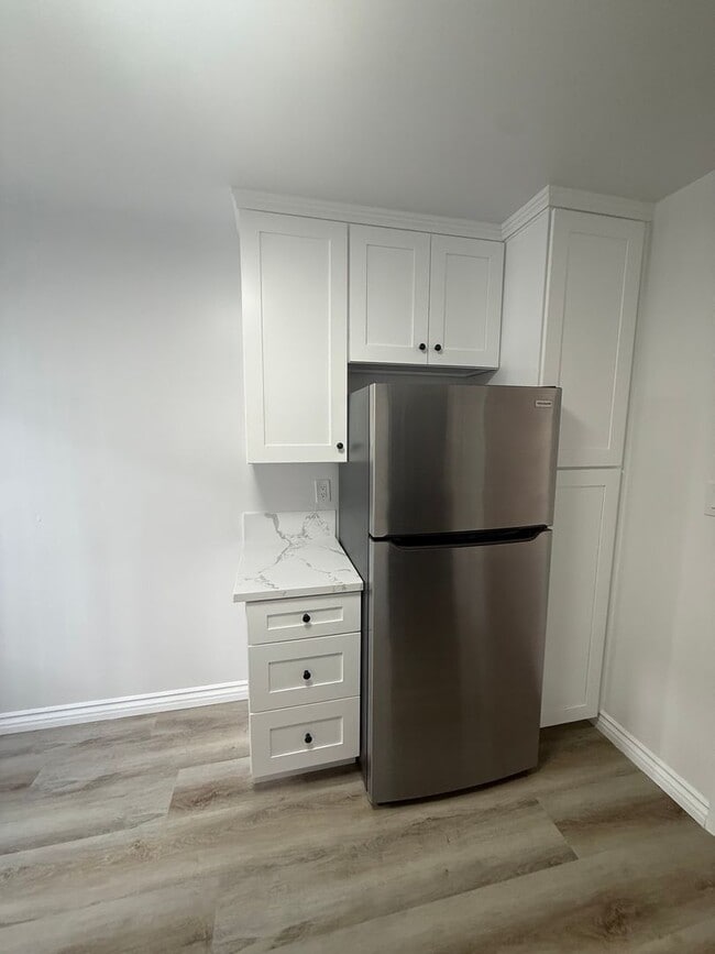 Building Photo - 4061 Ohio St