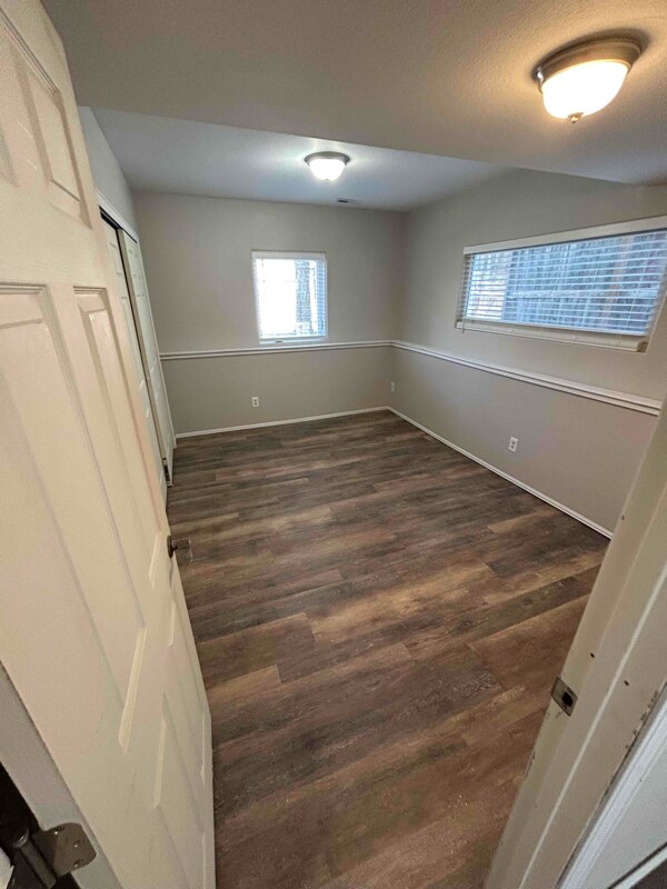 Building Photo - 913 E Uintah St