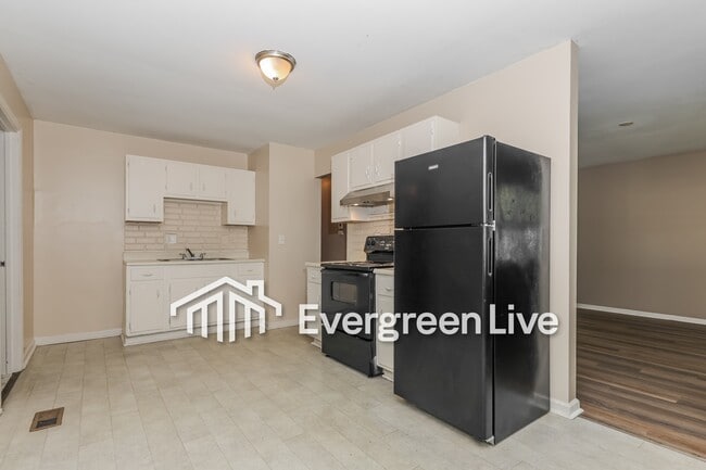 Building Photo - 4342 Arrowrock Ave