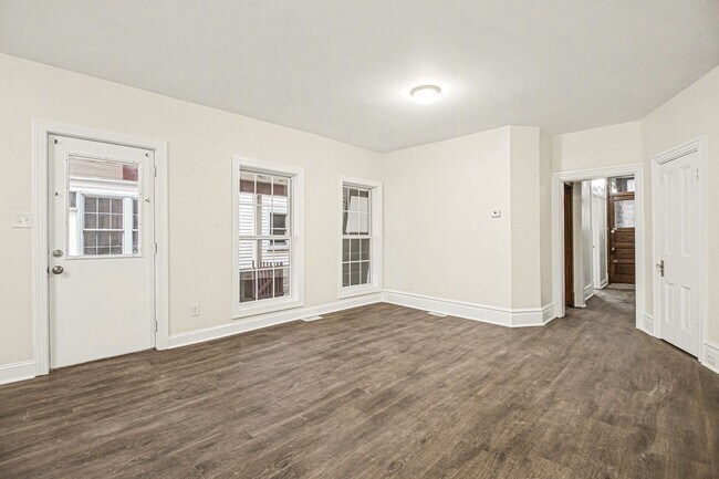 Building Photo - 145 S Pitt St