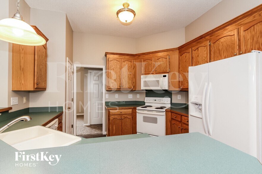 Building Photo - 164 Silver Birch Ln