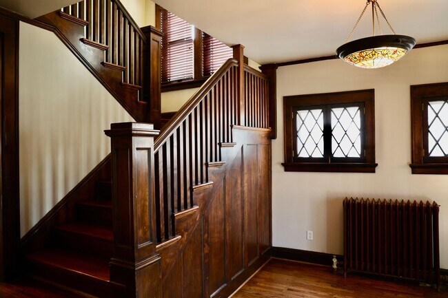 Building Photo - Stunning Historic Estate + In Ground Pool + Private Carriage House + Chef's Kitchen + Two Car Garage