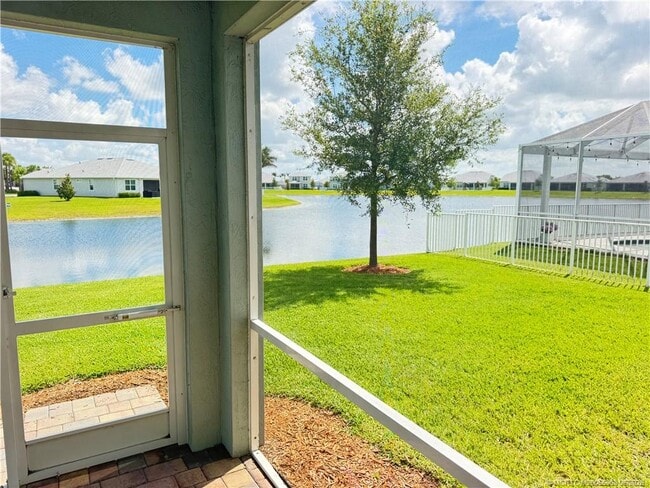 Building Photo - 10214 SW Captiva Dr