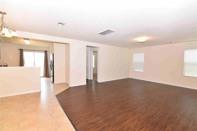 Building Photo - 21319 Finbury Oaks Ln