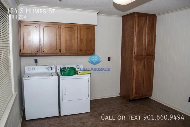 Building Photo - 124 S Humes St