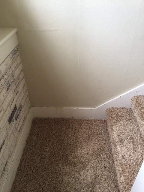 Building Photo - Across from Reser 5 bedroom 2 Bath Home