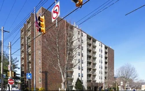 Building Photo - 1826 Monongahela Ave