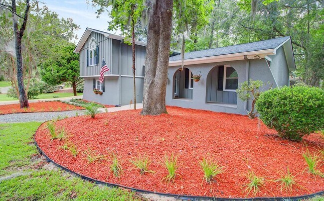 Building Photo - 403 Fairington Dr