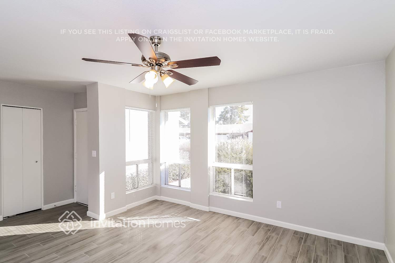 Building Photo - 2130 W Danbury Dr