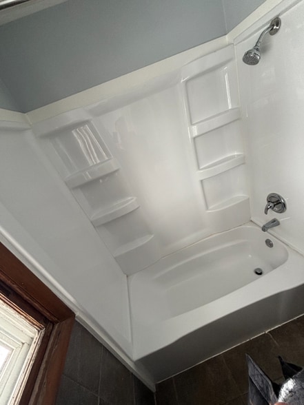 Building Photo - 229 S Kranz Ave