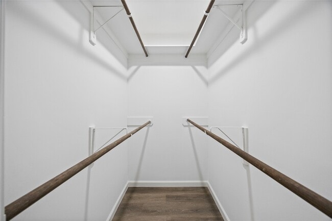 Building Photo - 8826 Tanager St