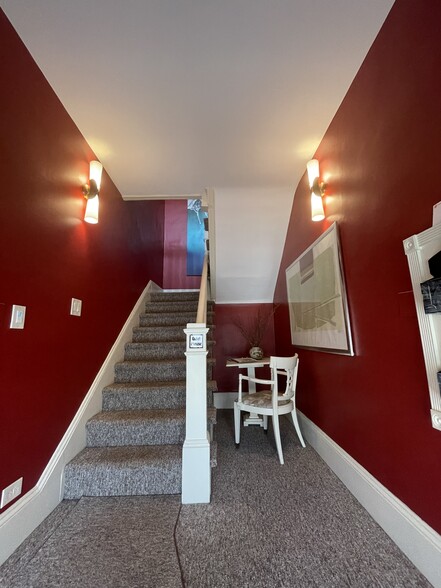 Building Photo - 418 Clement Ave