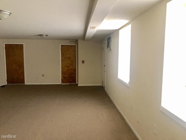 Building Photo - 4412 Walnut St