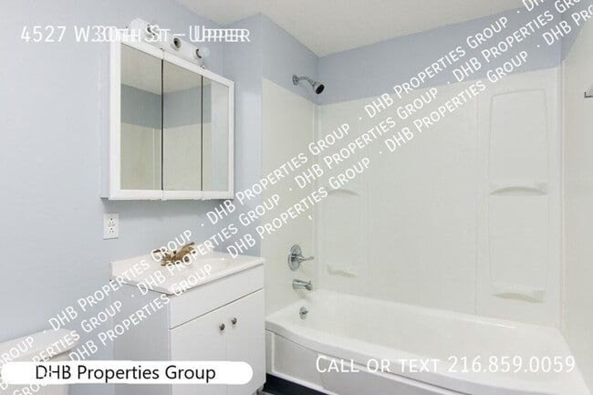 Building Photo - W30th St Triplex