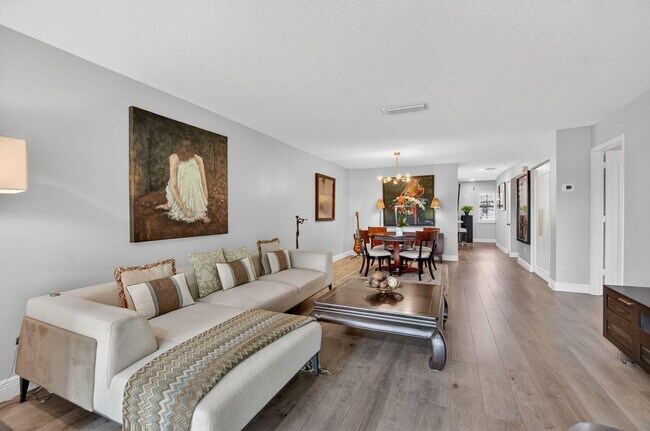 Building Photo - 21650 Juego Cir