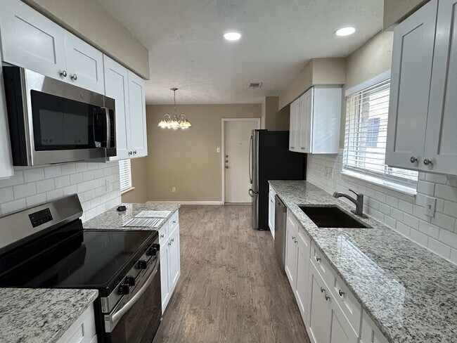 Building Photo - 4815 Diehlwood Pl
