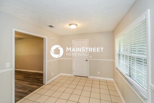 Building Photo - 4080 Loys Dr