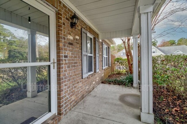 Building Photo - 902 Kiwi Ln