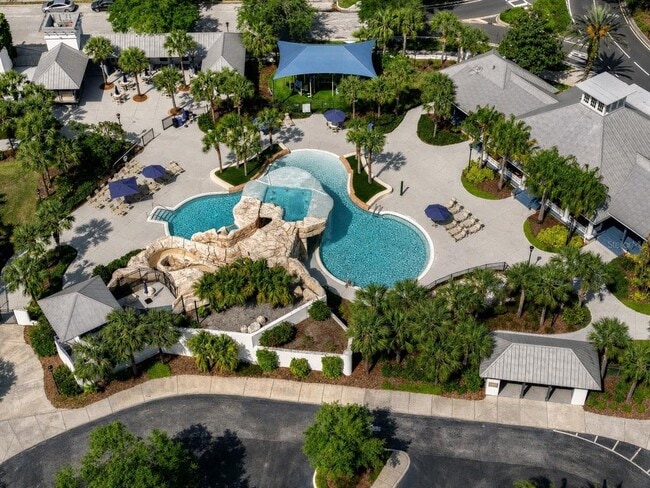Building Photo - 6010 Skylarkcrest Dr