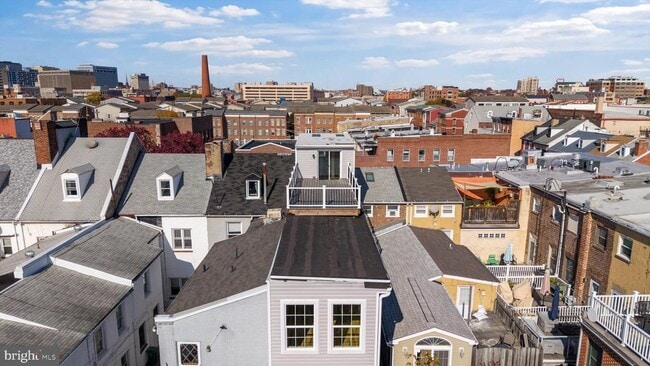 Building Photo - 919 Stiles St