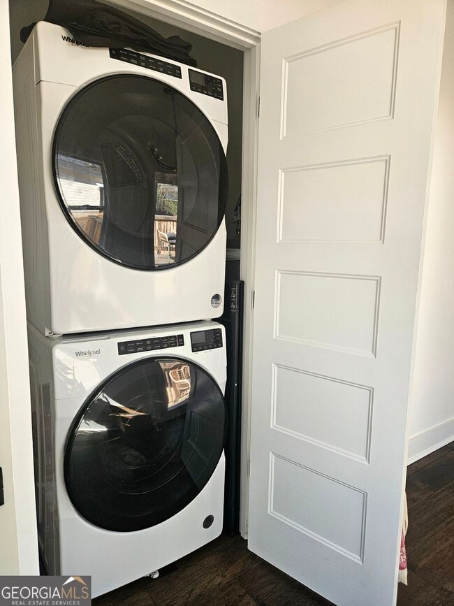 Building Photo - 1718 Line St